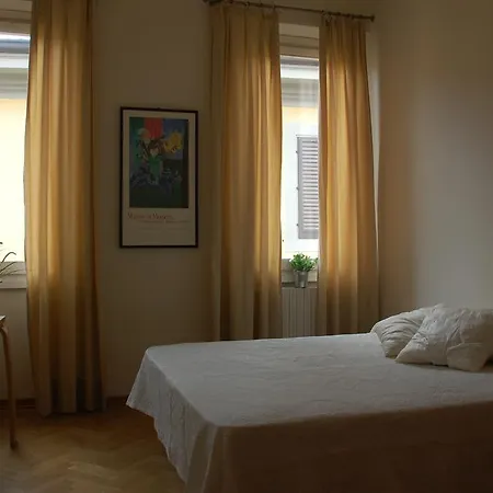 Uffizi Apartment Florence
